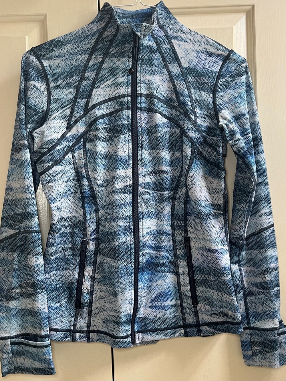 LN!🍒LULULEMON sz 10 DEFINE Jacket MESH SCAPE Navy Blue/White *LUXTREME - Picture 1 of 9